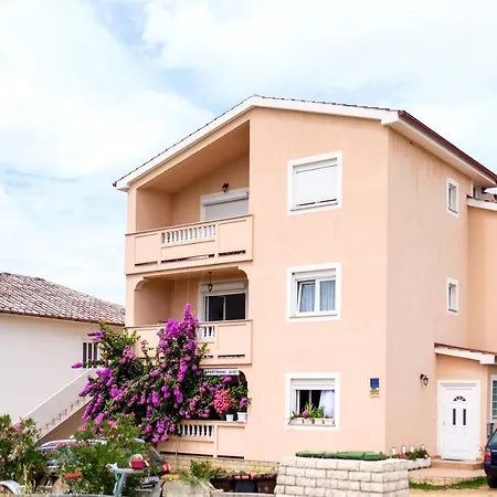 With A Parking Space Barbat, Rab - 14390 Barbat na Rabu