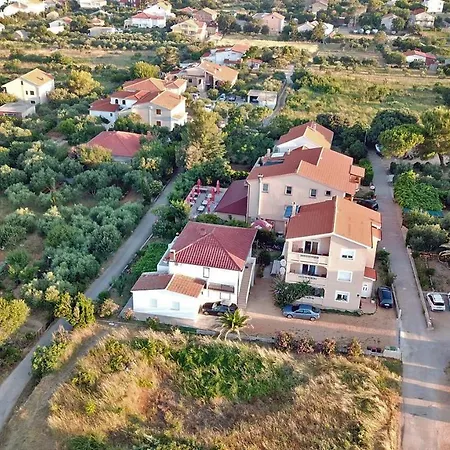 Apartmán With A Parking Space Barbat, Rab - 14390