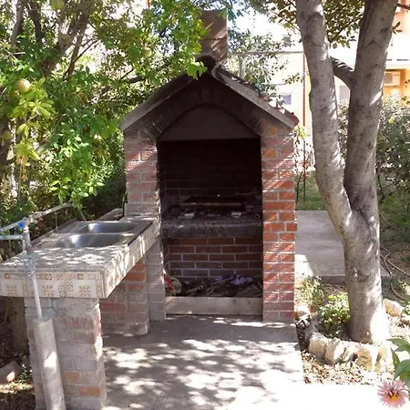 With A Parking Space Barbat, Rab - 14390 Apartmán