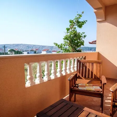 With A Parking Space Barbat, Rab - 14390 Apartmán