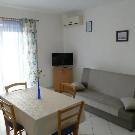 With A Parking Space Barbat, Rab - 14390 Apartmán Barbat na Rabu