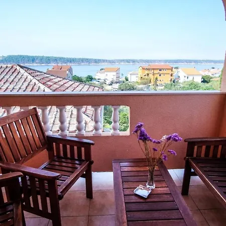 Appartement With A Parking Space Barbat, Rab - 14390