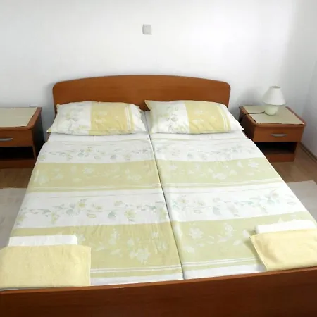 With A Parking Space Barbat, Rab - 14390 * Barbat na Rabu